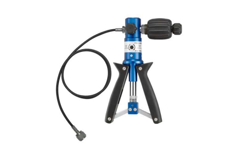 Bơm hiệu chuẩn khí nén cầm tay -0.95 đến 60 bar SIKA P60