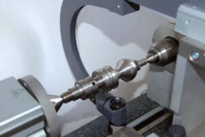 khi nao can thiet bi do truc chuyen dung