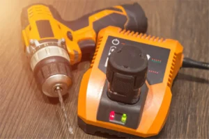 may khoan pin la gi dong khoan pin ingco nao dang hot hien nay