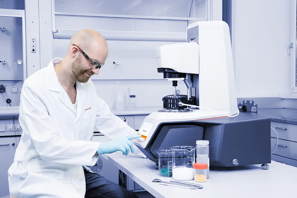 Thiết Bị Lưu Biến Rheometer Anton Paar MCR – Giải Pháp Phân Tích Lưu Biến Toàn Diện Cho R&D và QC 7 Thiết Bị Lưu Biến Rheometer Anton Paar MCR