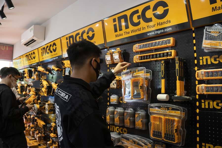 Accretech trao tặng Thiết bị đo độ nhám bề mặt HANDYSURF+ cho Quý trường