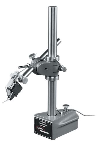 Đế gá đồng hồ so với chân đế tam giác MarStand 2400