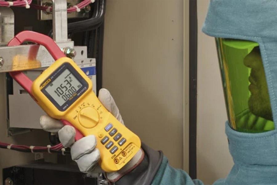 Ampe kìm bị giao động kết quả đo Ampe kìm bị giao động kết quả đo