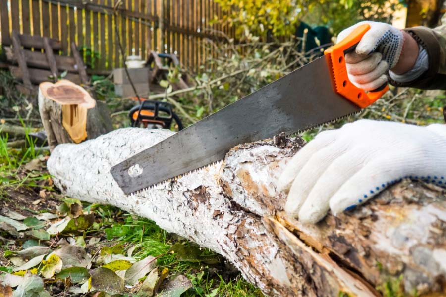 Công dụng cưa gỗ cầm tay đem lại