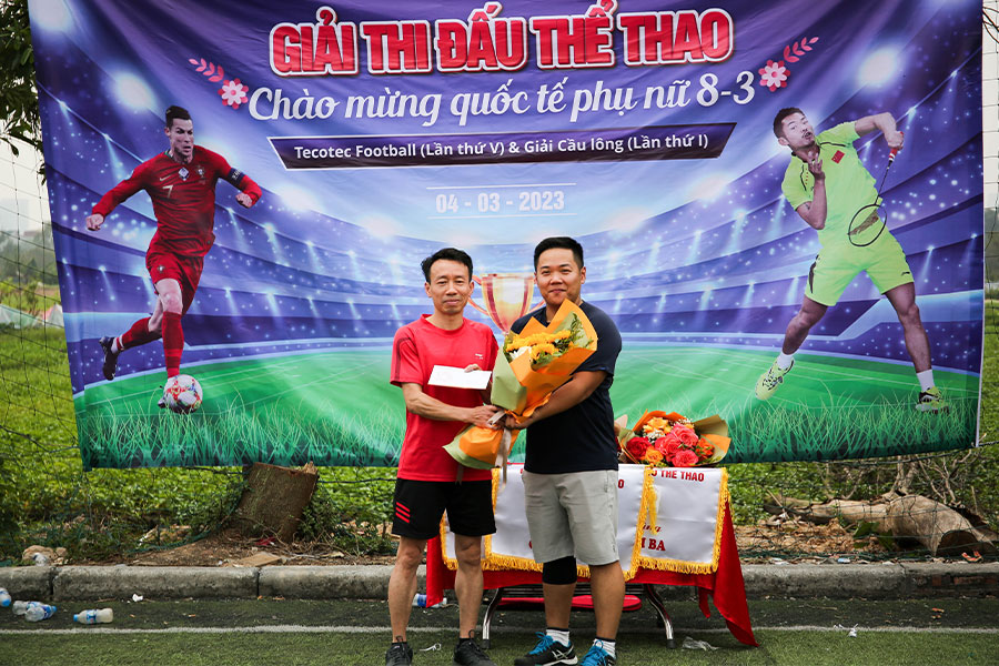 Trao giải cầu lông: đôi nam