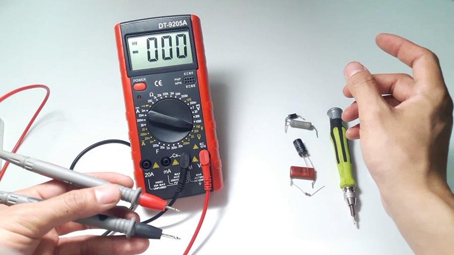 Màn hình của đồng hồ vạn năng số Màn hình của đồng hồ vạn năng số