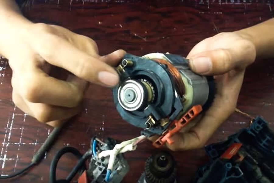 Tìm lỗi ở máy khoan bê tông Ingco