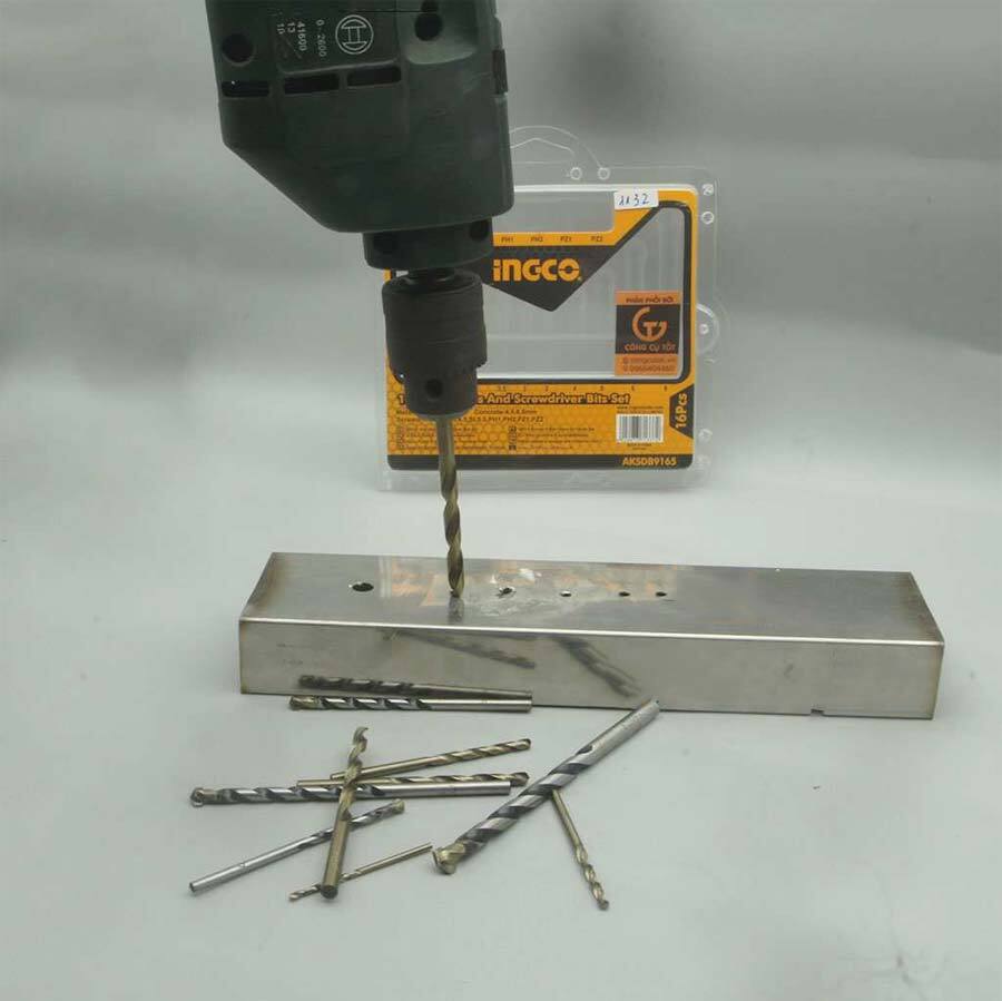 Phát hiện mũi khoan/ đầu khoan ở máy khoan búa Ingco