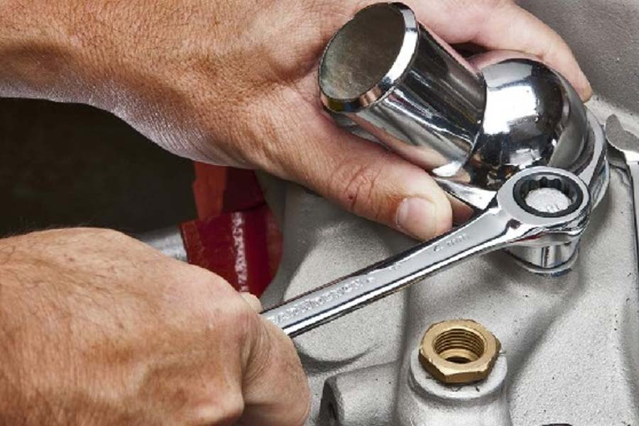 Cờ lê là vật dụng hữu dụng trong đời sống Cờ lê là vật dụng hữu dụng trong đời sống