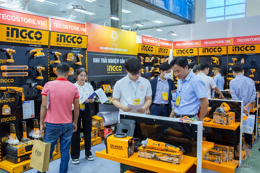 Khu vực trưng bày dụng cụ điện, dụng cụ cầm tay Ingco