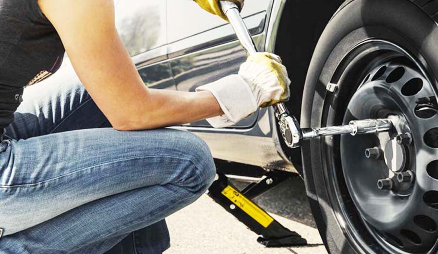 Bộ lục giác tháo lắp bu lông xe hơi