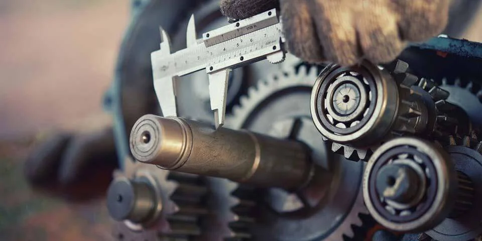 Ứng dụng thước kẹp đồng hồ trong ngành ô tô Ứng dụng thước kẹp đồng hồ trong ngành ô tô