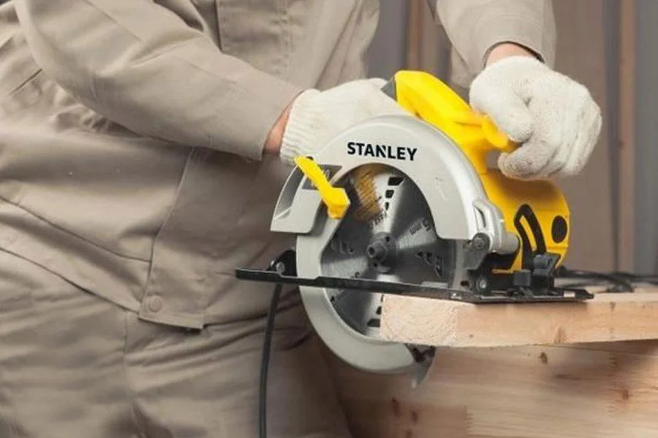 Máy cưa đĩa cầm tay Stanley SC16-B1