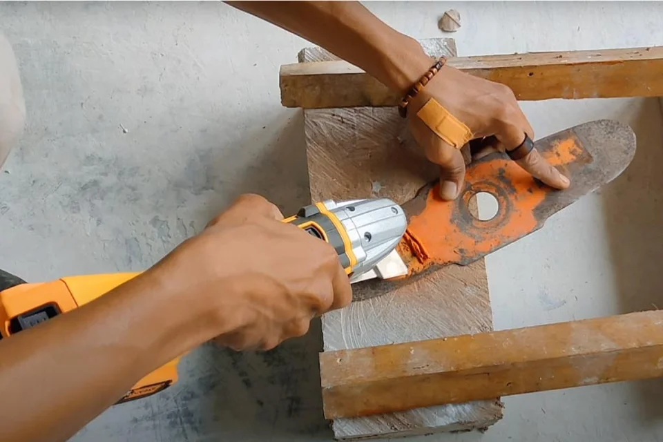 Công dụng của máy cắt rung INGCO