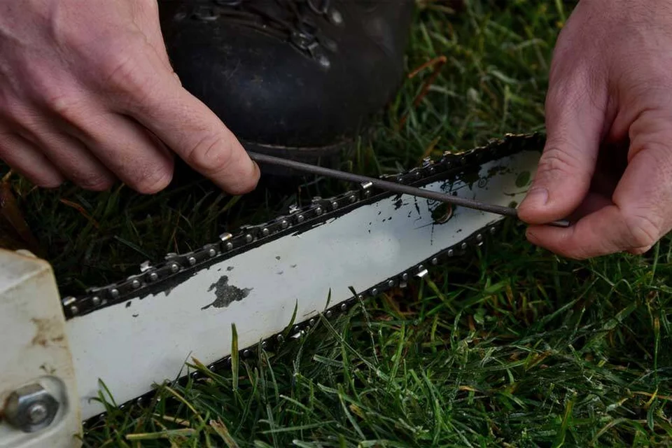 Công dụng và ưu điểm dũa sắt tròn mang lại