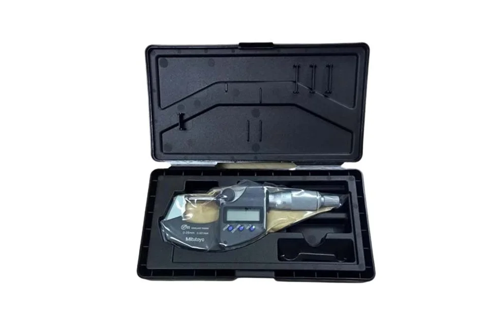 Panme được bảo quản trong tủ đồ chuyên dụng của dân cơ khí