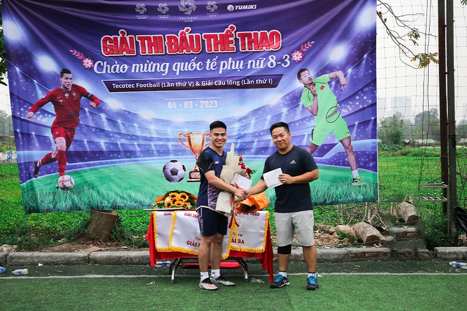 Trao giải bóng đá: Cầu thủ xuất sắc nhất