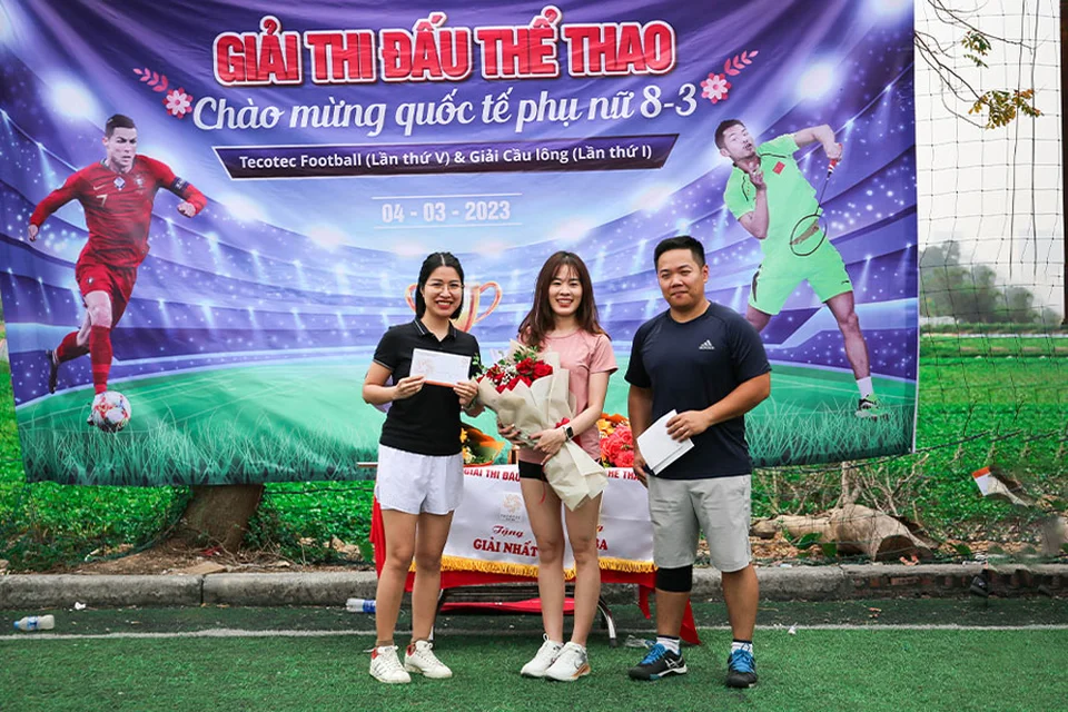 Trai giải cầu lông: Đôi nữ