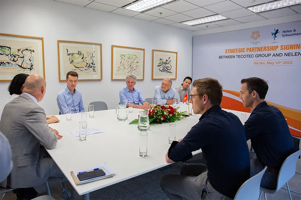 Toàn cảnh buổi lễ ký kết giữa Công ty Cổ phần TECOTEC Group và công ty Nelen & Schuurmans Toàn cảnh buổi lễ ký kết giữa Công ty Cổ phần TECOTEC Group và công ty Nelen & Schuurmans