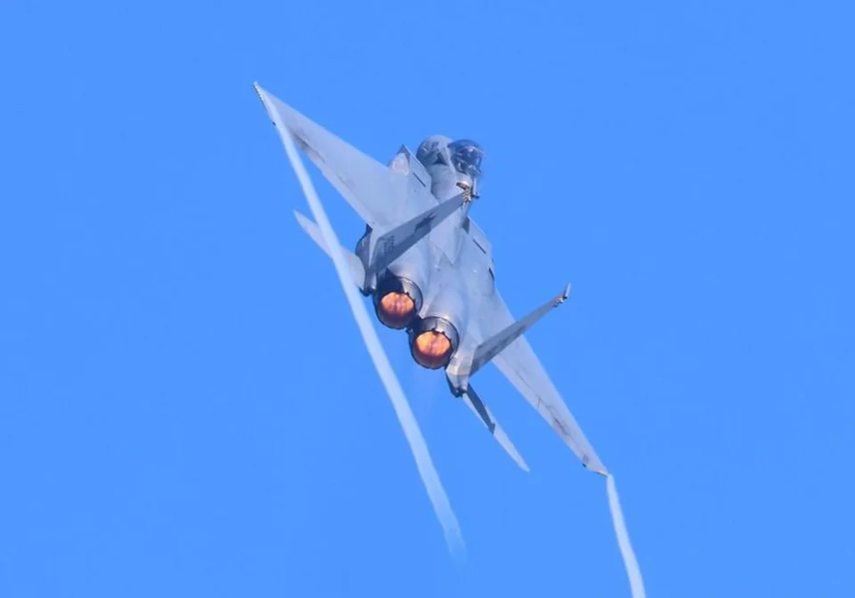 Màn biểu diễn máy báy trên không tại Singapore Airshow 2024